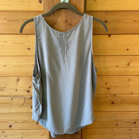 Aerie Blouse Gray Sleeveless Large - Picture 5 of 6